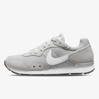 Nike VENTURE RUNNER 