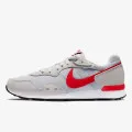 Nike VENTURE RUNNER 