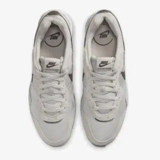 Nike Venture Runner 
