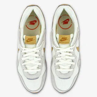 Nike VENTURE RUNNER 