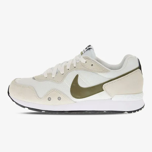NIKE TENISICE Venture Runner 