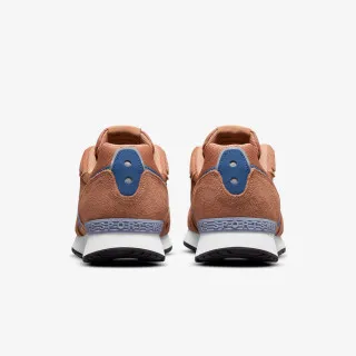 Nike Venture Runner 