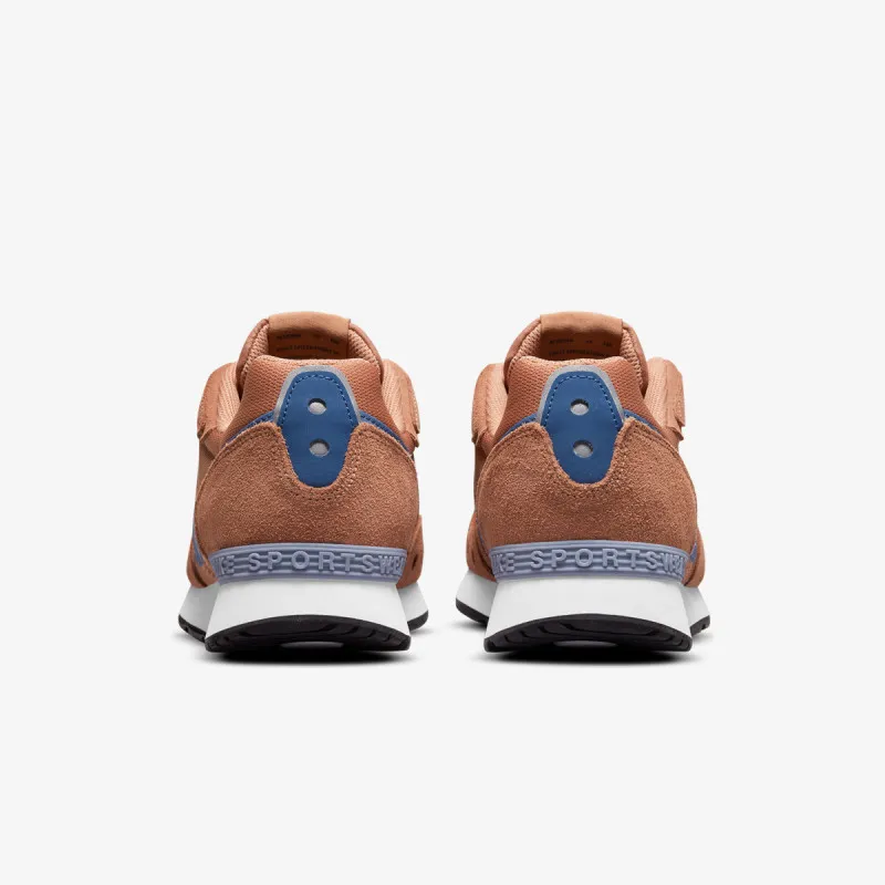 Nike Venture Runner 