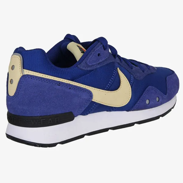 Nike Tenisice Venture Runner 