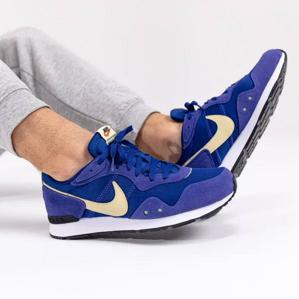 Nike Tenisice Venture Runner 