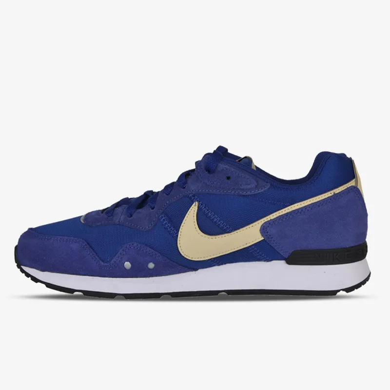 Nike Venture Runner 