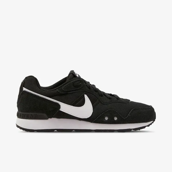 Nike Tenisice Venture Runner 