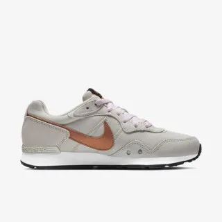 Nike WMNS VENTURE RUNNER 