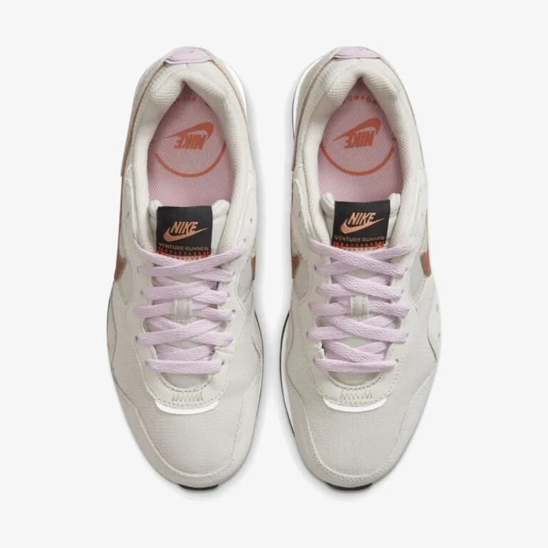 Nike WMNS VENTURE RUNNER 