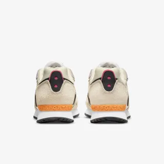 Nike Venture Runner 