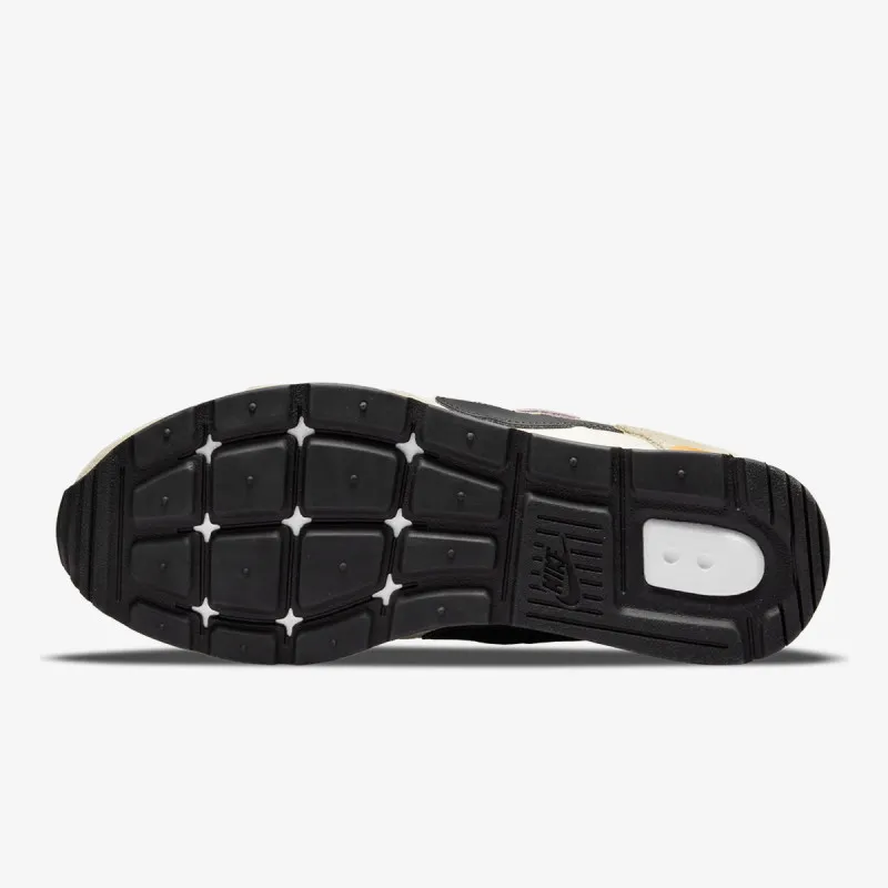 Nike Venture Runner 