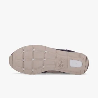Nike VENTURE RUNNER 