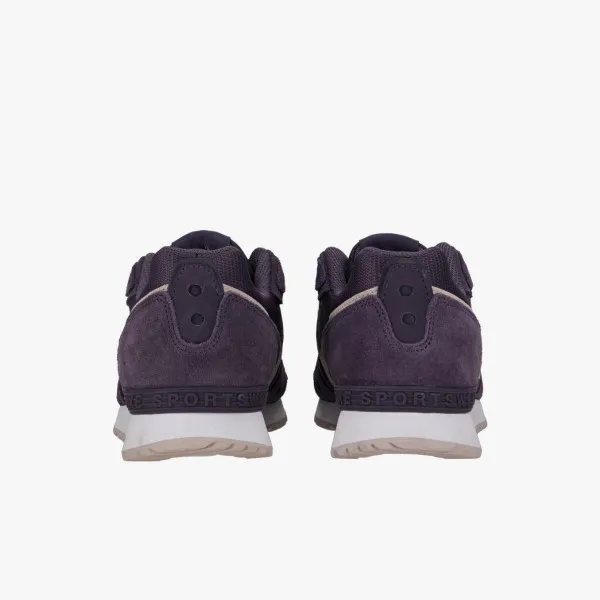 Nike VENTURE RUNNER 