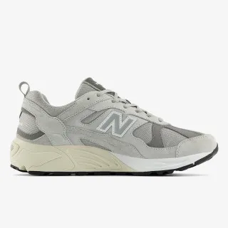 New Balance 878 