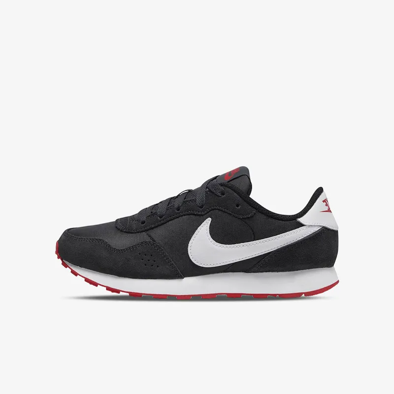 Nike MD Valiant 