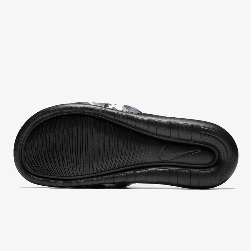 Nike VICTORI ONE 
