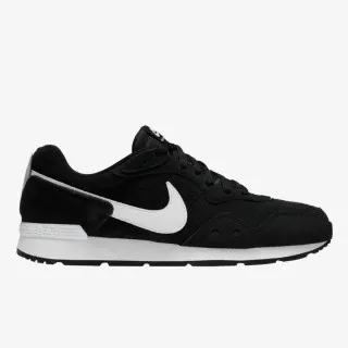 Nike Venture Runner 