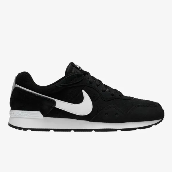 Nike Venture Runner 