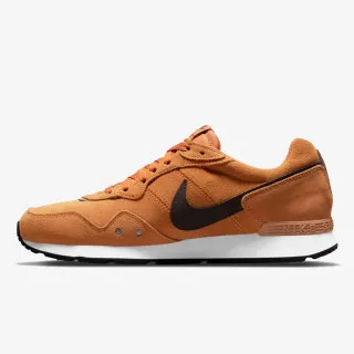 Nike Venture Runner 