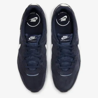 Nike Venture Runner 