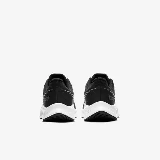 Nike WMNS QUEST 3 SHIELD 