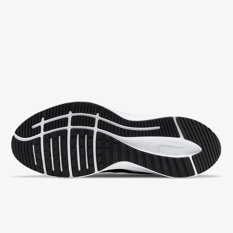 Nike QUEST 3 SHIELD 