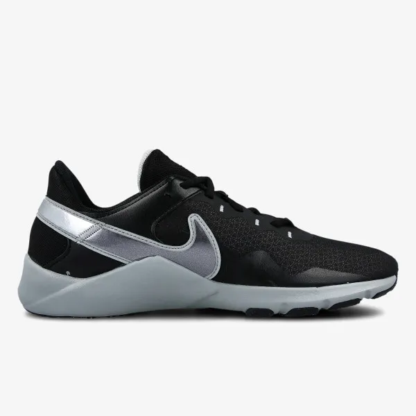 Nike Tenisice Legend Essential 2 