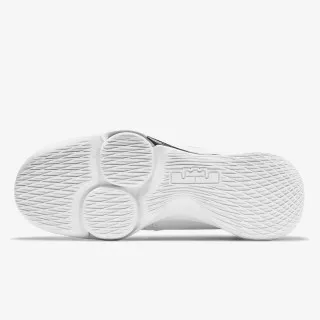 Nike LEBRON WITNESS V 