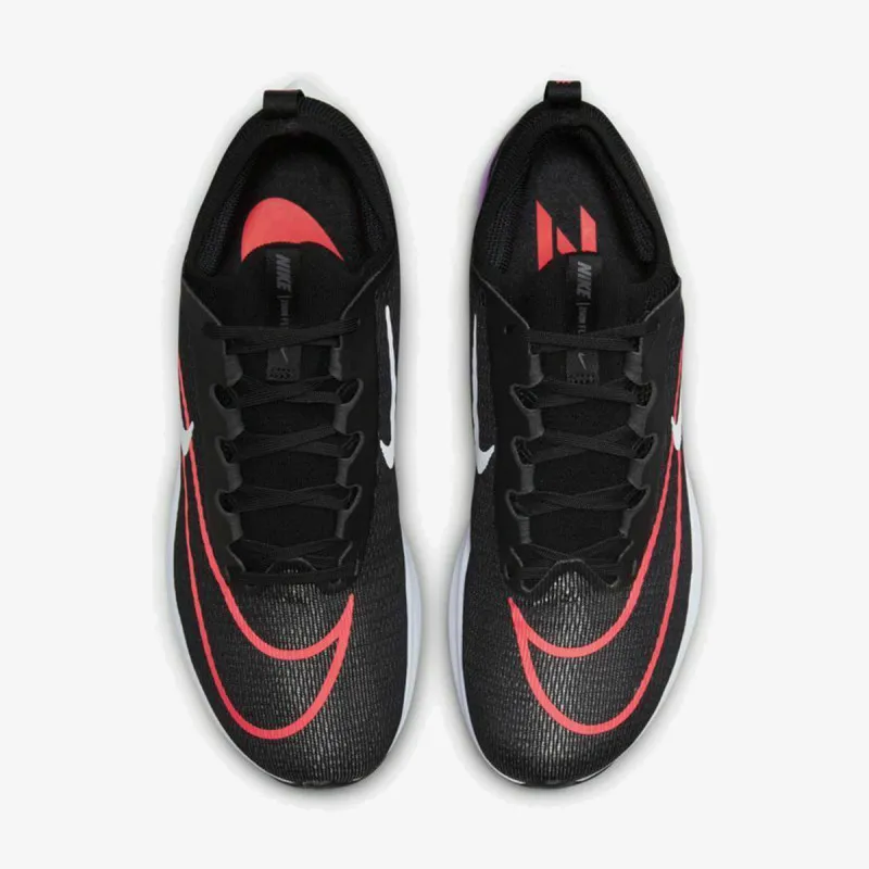 Nike Zoom Fly 4 