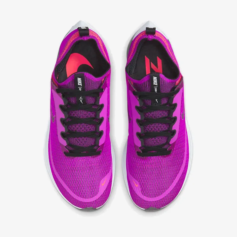 Nike Zoom Fly 4 