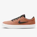 Nike SB CHARGE SUEDE 