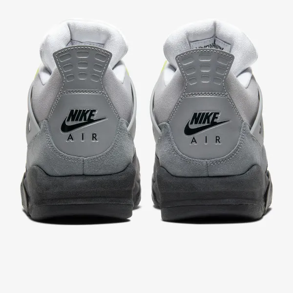 Nike AIR JORDAN 4 RETRO LE 