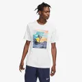 Nike M NSW TEE FESTIVAL PHOTO 