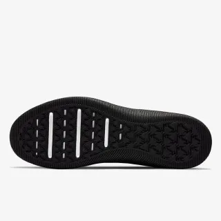 Nike MC TRAINER 