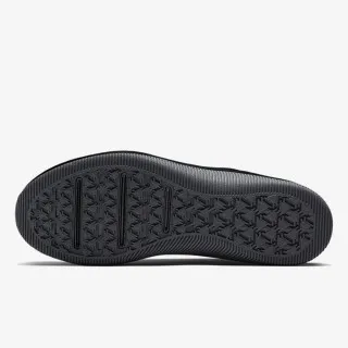 Nike MC TRAINER 