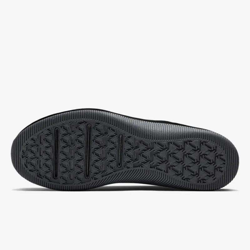 Nike MC TRAINER 