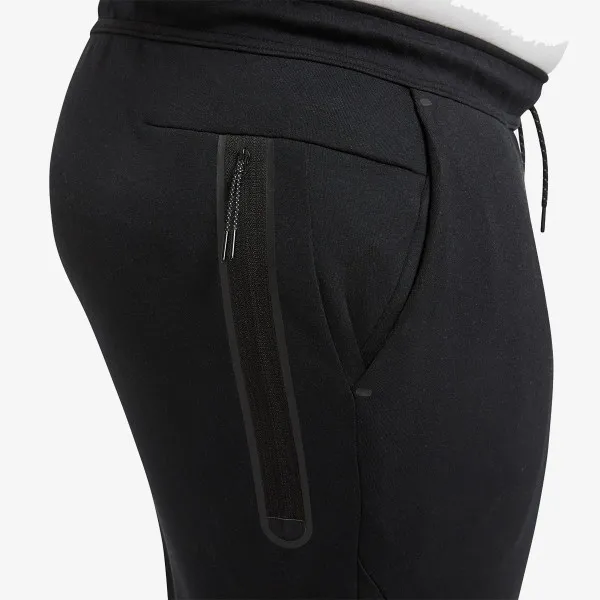 Nike Sportswear Tech Fleece 