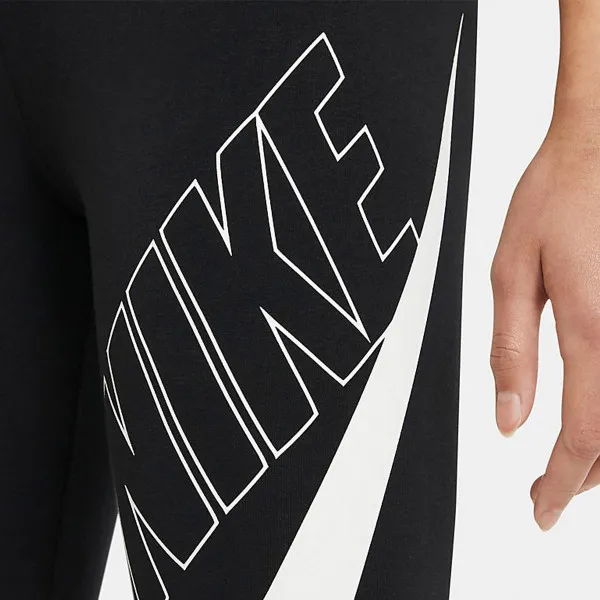 Nike Sportswear Favourites 
