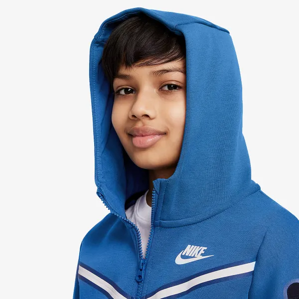 NIKE MAJICA S KAPULJAČOM NA PATENT B NSW TCH FLC FZ 