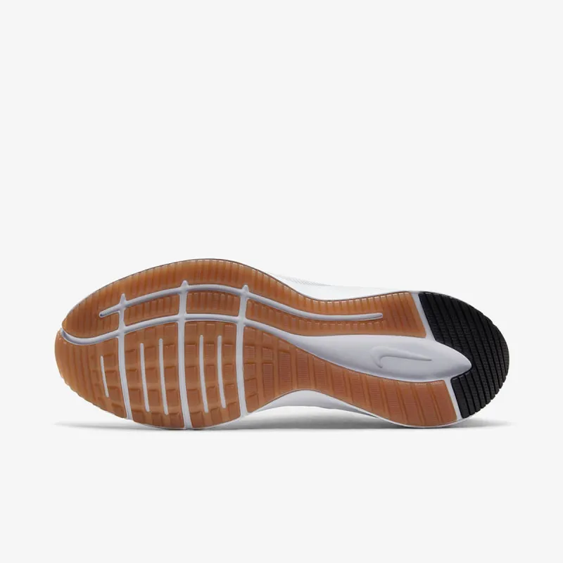 Nike QUEST 3 