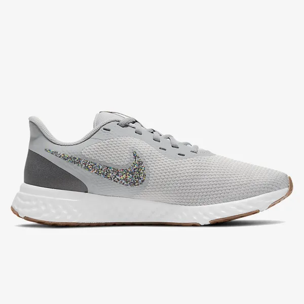 Nike REVOLUTION 5 PRM 
