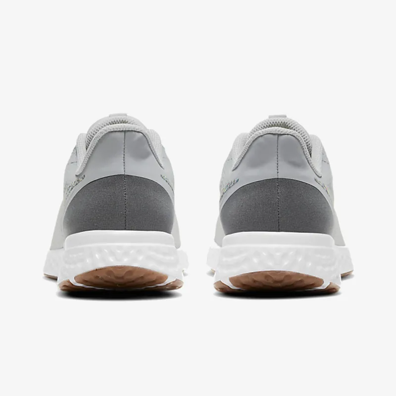 Nike REVOLUTION 5 PRM 