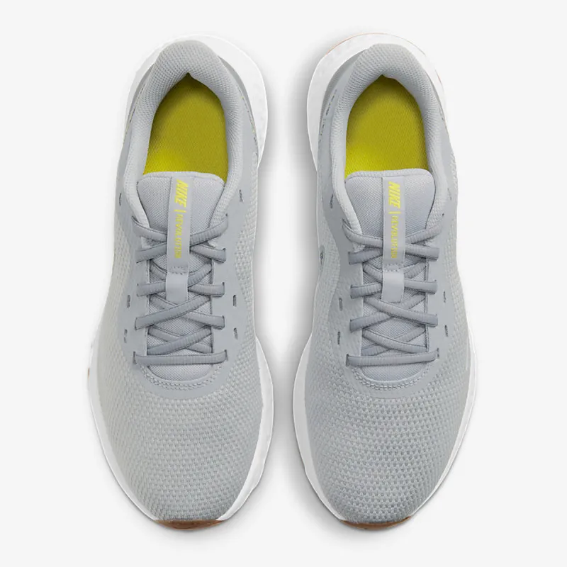 Nike REVOLUTION 5 PRM 