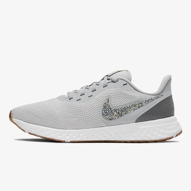 Nike REVOLUTION 5 PRM 
