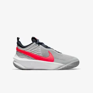 Nike Team Hustle D 10 