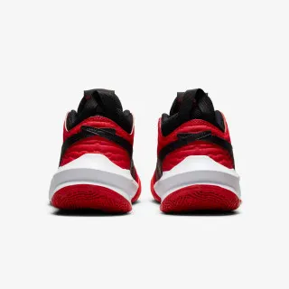 Nike Team Hustle D 10 