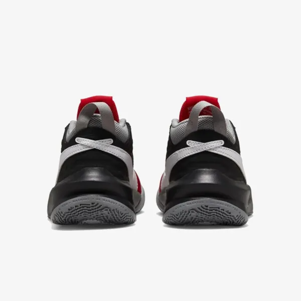 Nike TEAM HUSTLE D 10 