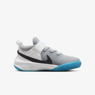 NIKE TENISICE Team Hustle D 10 