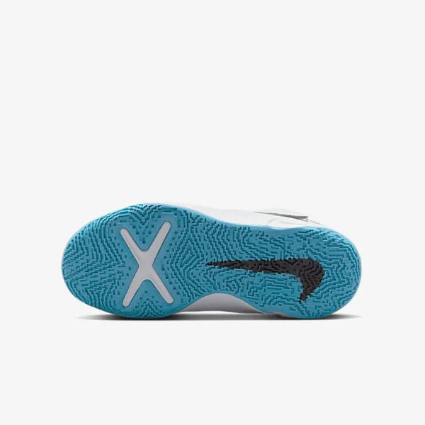 NIKE TENISICE Team Hustle D 10 