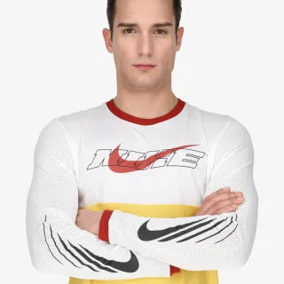 Nike SPORT CLASH 